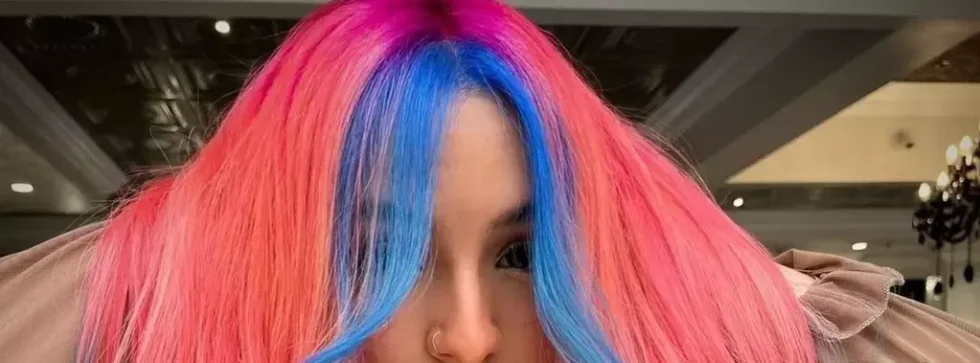 How to Split Dye Hair Step by Step in 2024
